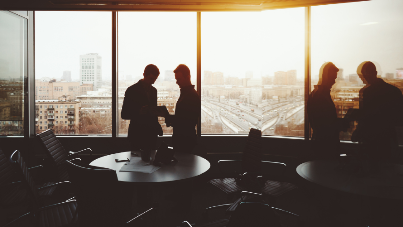 Vitor Barreto Moreira destaca que gestão moderna exige foco estratégico e menos controle excessivo.